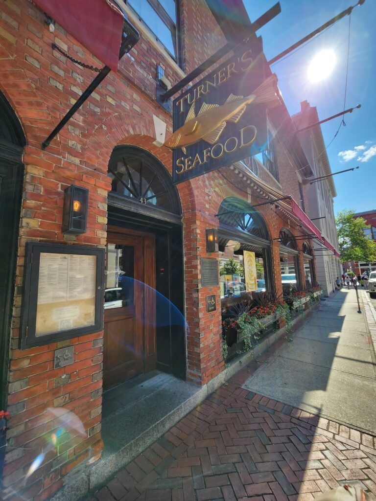 Turners Sea Food salem ghost walking tour