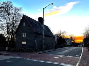 Best Salem Ghost Tour