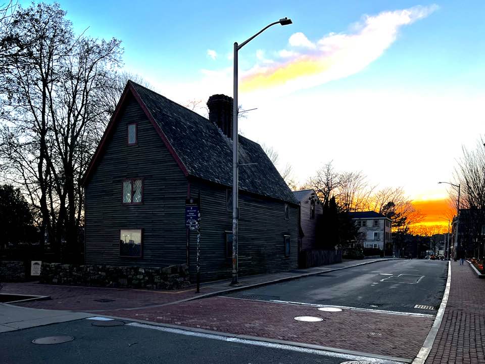 Best Salem Ghost Tour