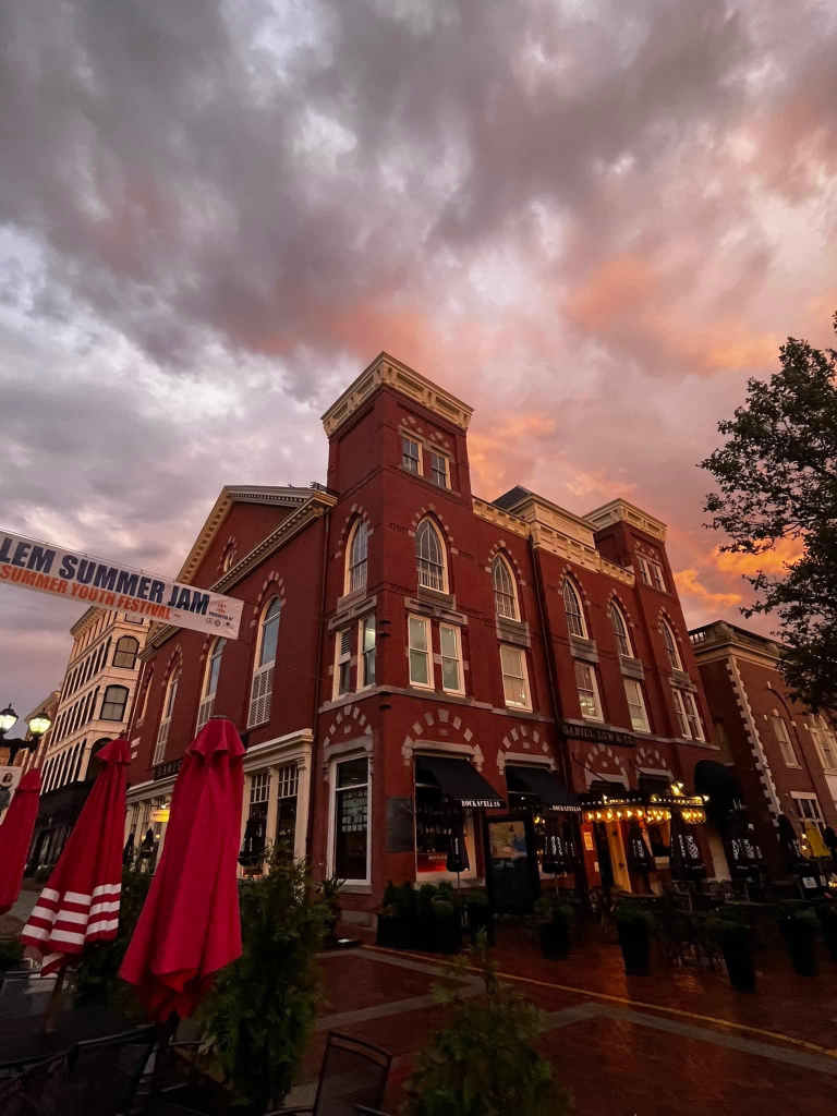 salem haunted walking tours